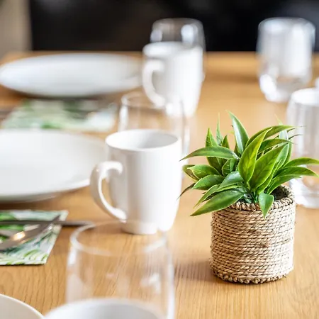 Design-wohnung I Balkon I Zentral I Kueche Appartement